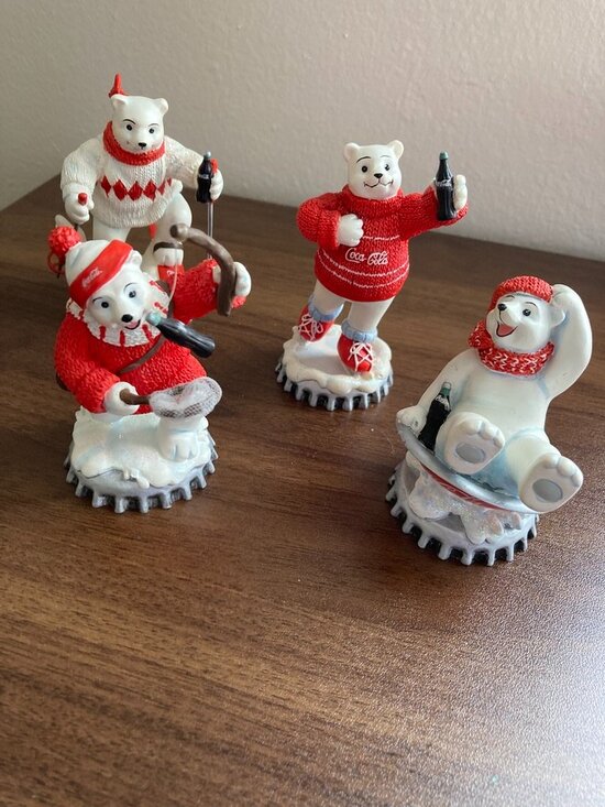 The Hamilton Collection Other - 4 Wintertime Wonder Collection polar bear figurines from the Hamilton Collection